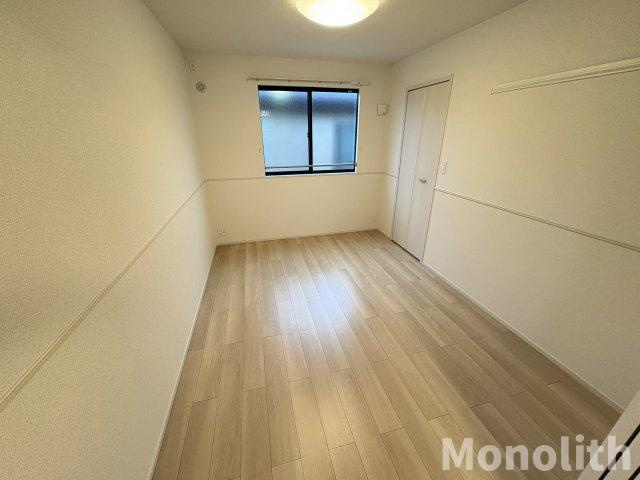 エレガントカーサC棟の玄関