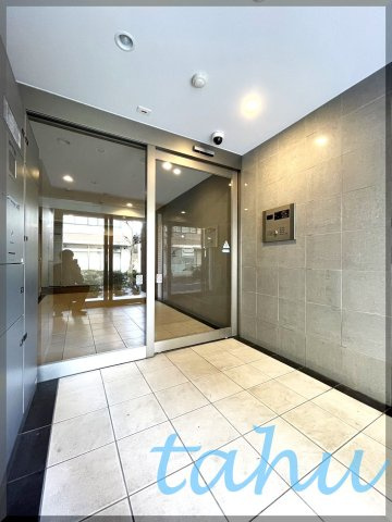 板橋区南常盤台２丁目の賃貸マンションのエントランス