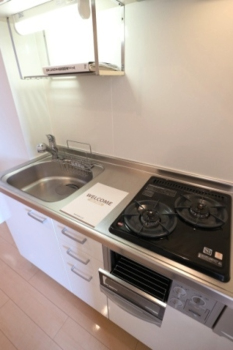 エヴァーのキッチン|ガスコンロ2口グリル付