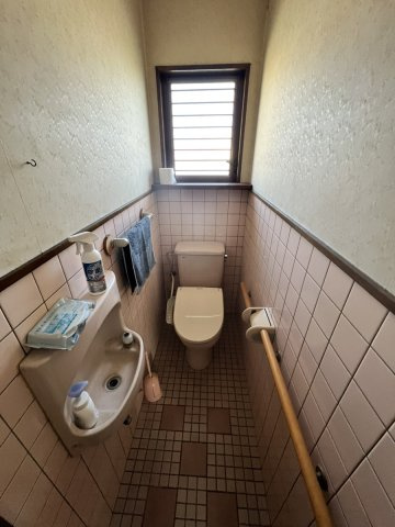 横手新町戸建てのトイレ