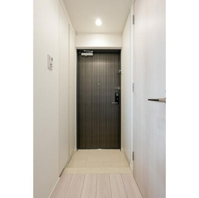 【玄関】 | コンフォリア・リヴ文京護国寺 | きれいな玄関です