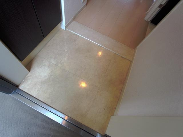 CITYSPIRE新神戸（旧インボイス新神戸レジデンス）の玄関
