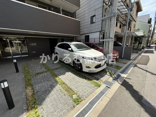 ガゼルコーヴ都島北通2の駐車場