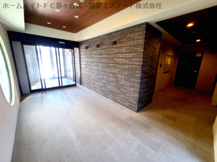 ＴＫアンバーコート津久野のロビー