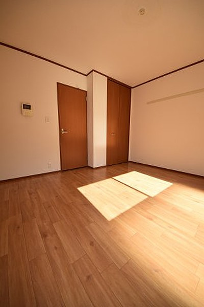 モカメゾン六甲の居間・リビング