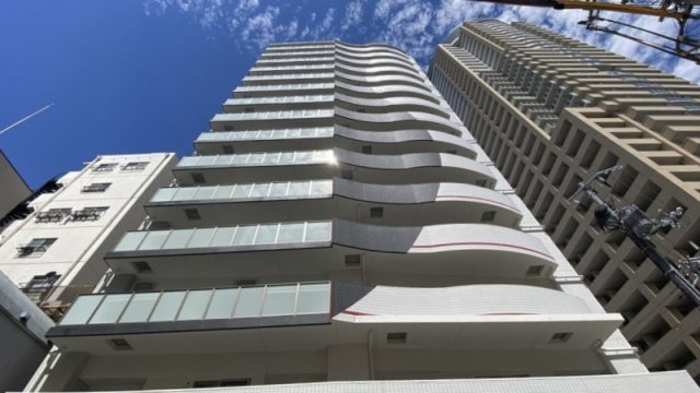 セレニテ三宮リアン