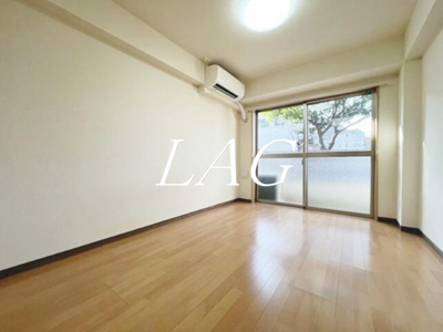 【居間・リビング】 | 風香５３５ | 洋室のお部屋です。