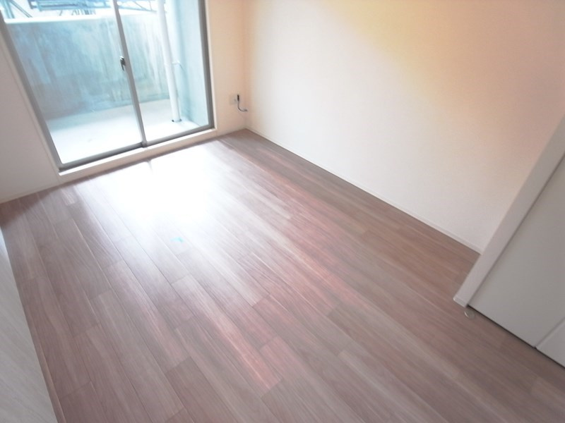 セレニテ三宮プリエの居間・リビング