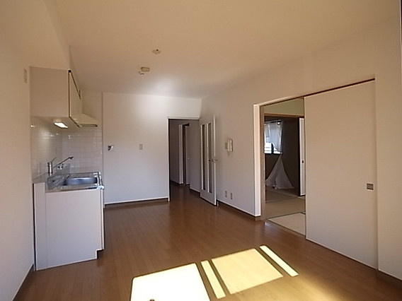 フェニックス本山の居間・リビング