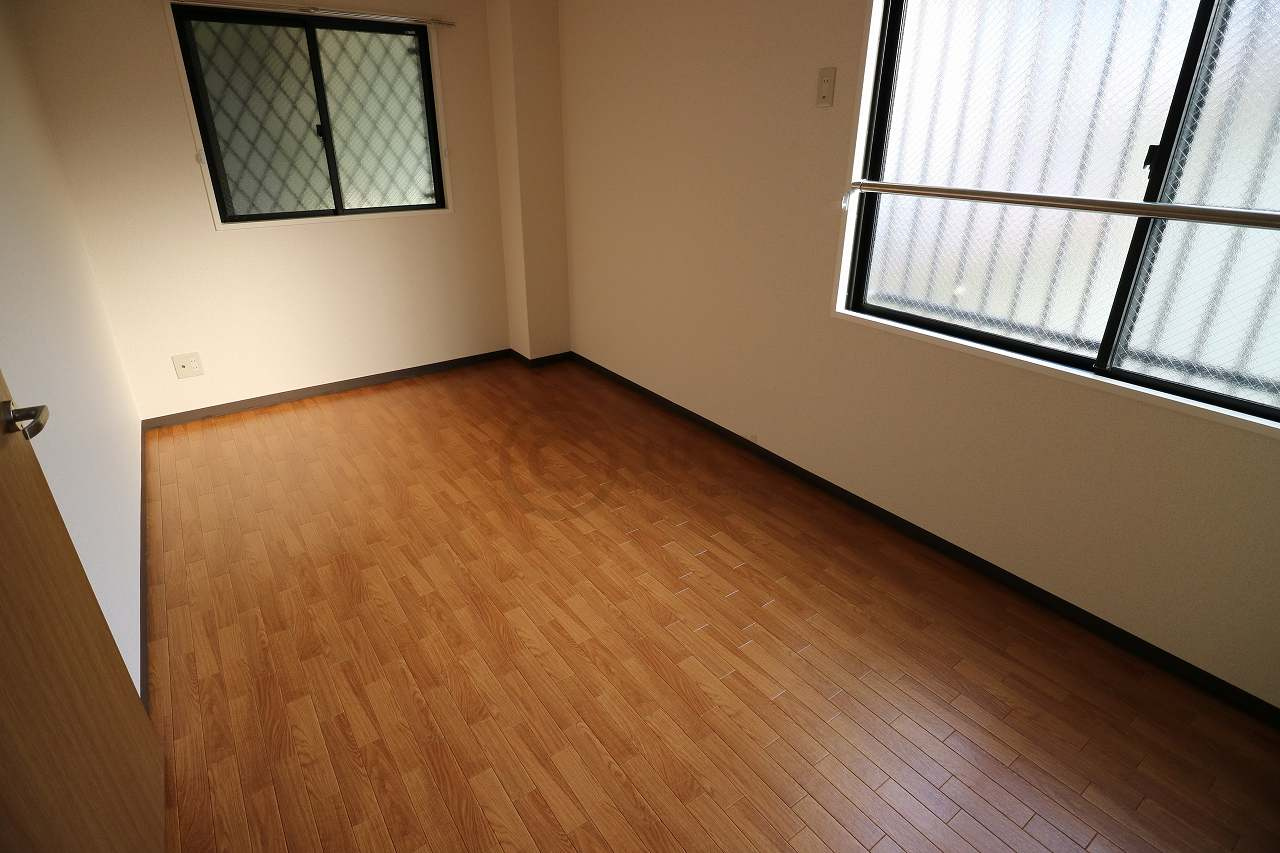 エクセル戸浪の洋室