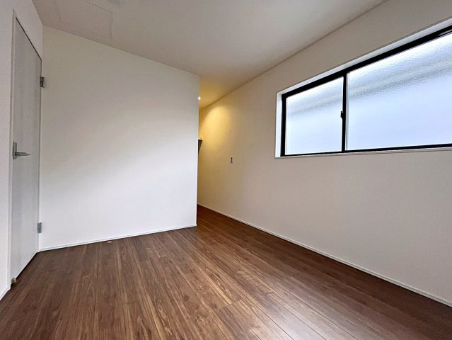 新築戸建・新築建売　福島市方木田第16 2期【長期優良住宅】吉井田小・福島一中の洋室|シンプルなので様々なテイストのインテリアも合いそうですね！