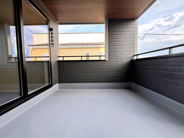 新築戸建・新築建売　福島市方木田第16 2期【長期優良住宅】吉井田小・福島一中のバルコニー|インナーバルコニーなので急な天候不良でも安心です！