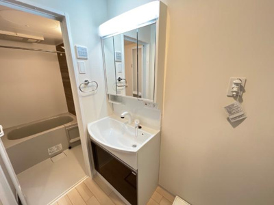 【洗面所】 | イーストブルー | 洗髪洗面化粧台