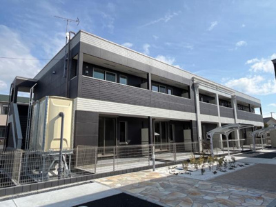 【外観】 | イーストブルー | 外観写真（昼）