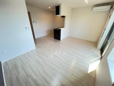 【居間・リビング】 | イーストブルー | リビング