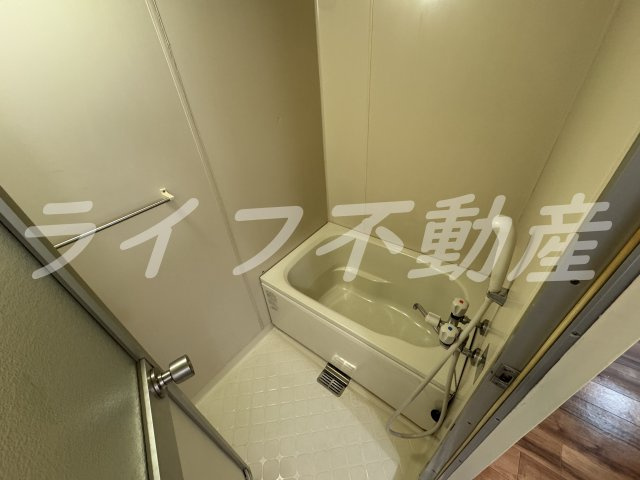 サンハイツ稲田の浴室|日々の疲れを癒すお風呂付です
