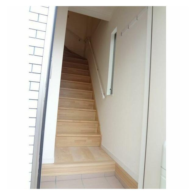 エルカーサHDKの玄関