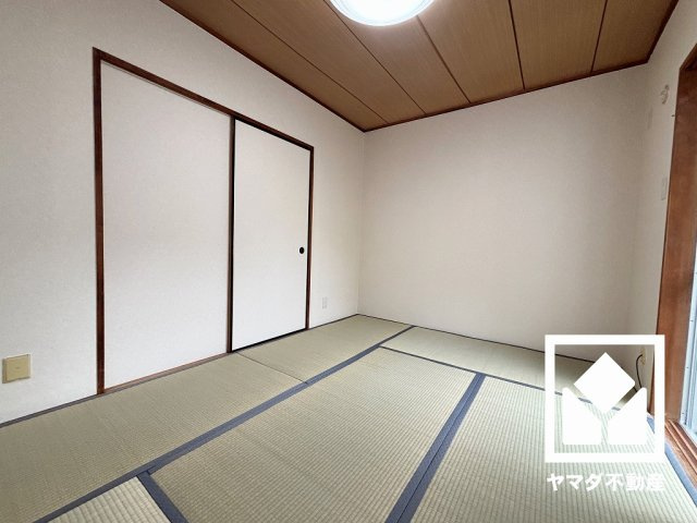 ガーデンハイツ高座台の和室