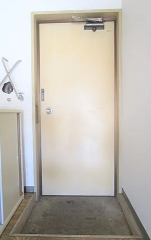 【玄関】