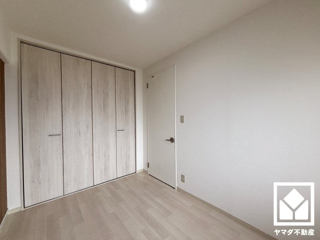 武庫川ニュースカイハイツの洋室|全居室にクローゼットがございますので、お部屋の広さを最大限に活用できます。