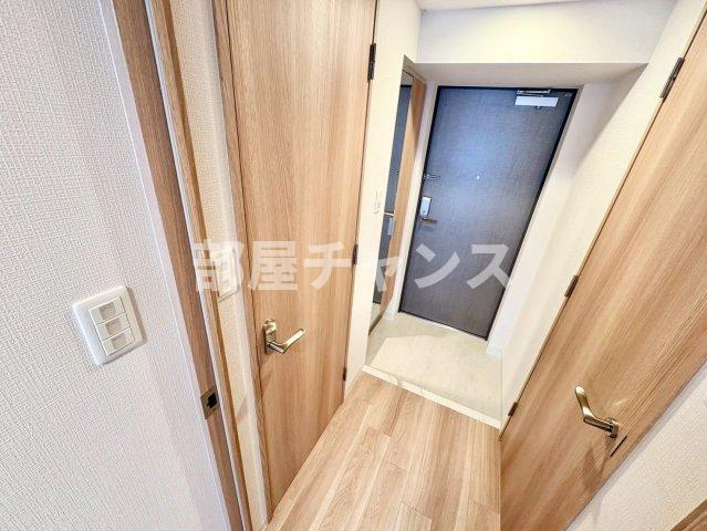 エスリード ザ・レガリア新栄PREMIERの玄関