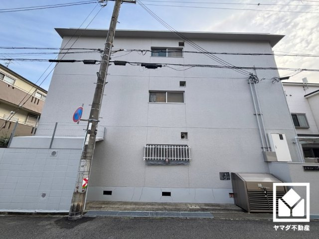 武庫川ハイツの外観