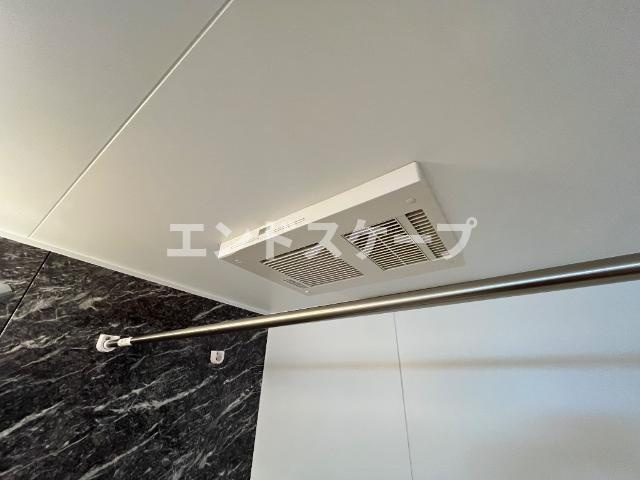 ローズテラスⅡの設備|浴室乾燥機
高崎、前橋のお部屋探しはエンドスケープまで！お客様の理想お聞かせ下さい♪