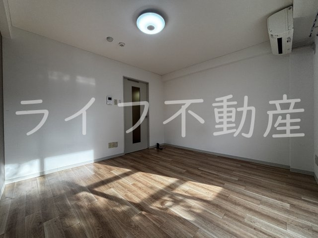 ADEKAーTの居間・リビング|おしゃれなリビングです