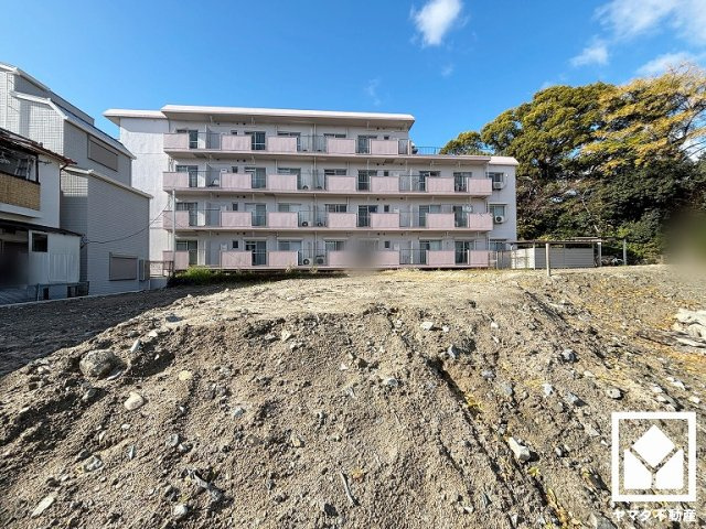 尼崎市東園田町1丁目　3期の外観|キッチンには床下収納もございます。災害時の非常食や食料品のストックなども保存できます。