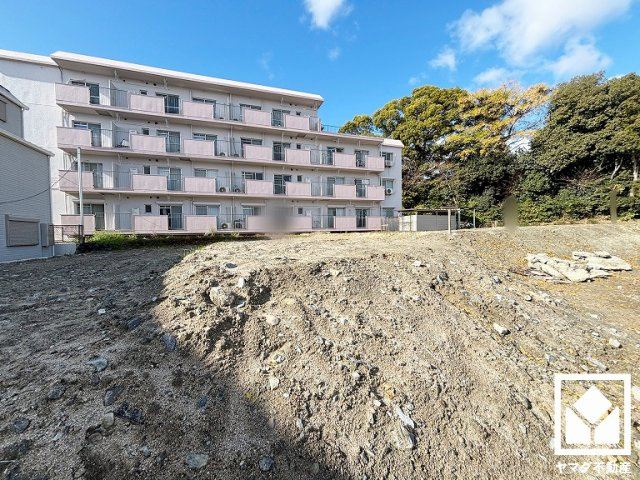 尼崎市東園田町1丁目　3期の外観|浴室には小窓が付いているので明るく、こもりがちな湿気もすぐ取り除くことができます。