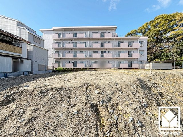 尼崎市東園田町1丁目　3期の外観|2階ホールにも収納があり、住空間を広々お使いいただけます。