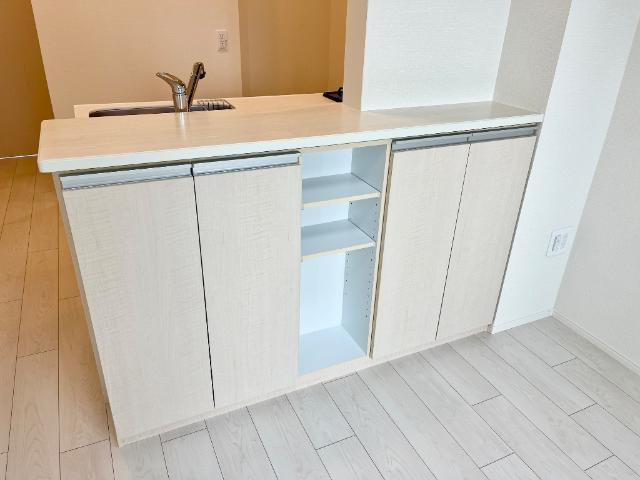 槙の家のキッチン|カウンター下収納