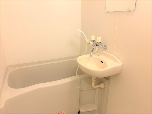 レオパレス小諏訪Ⅱの浴室