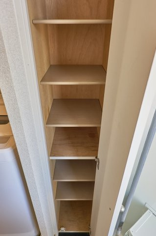 レオパレスグリーンヒル３５の玄関