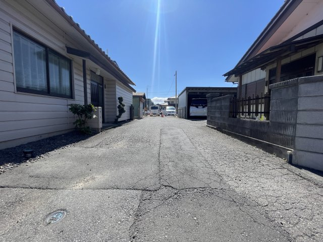 住宅用地・建築条件付き売地　郡山市小原田2丁目　小原田小学校・小原田中学校の前面道路含む現地写真