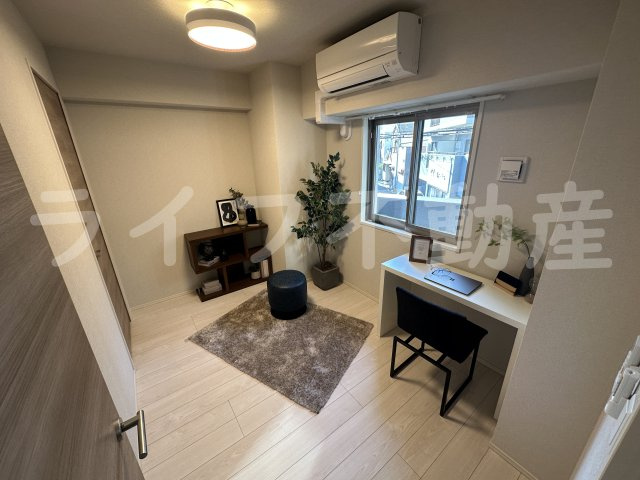 玉造BASEのロビー