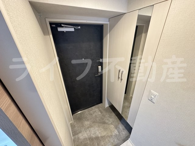 玉造BASEの玄関