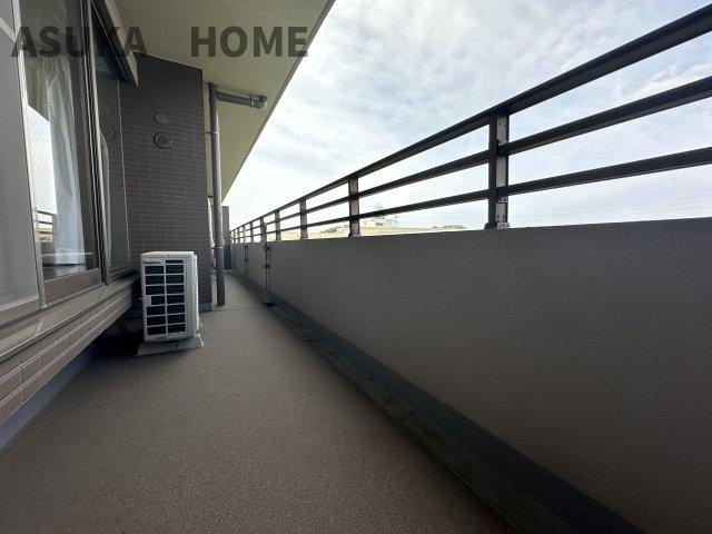 パークハイム日吉本町の洋室|家族一人ひとりの大切なプライベート空間の居室。家具の配置のご相談は是非お任せください。