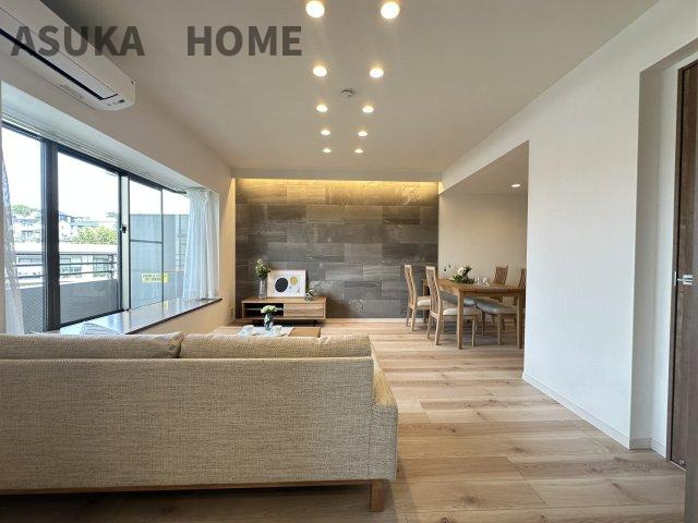 パークハイム日吉本町の外観|爽やかな青空の下で安心できる生活が始まります。家探しはアスカホームにお任せください。