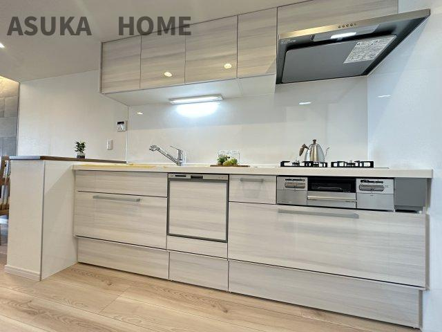 パークハイム日吉本町の居間・リビング|ご家族の時間を長く過ごすリビング。現地でしかわかない情報もあるので是非一度ご見学下さい。