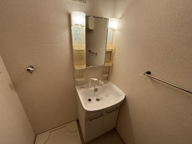 グレース中谷A棟の洗面所|スペースが確保できる洗面所です