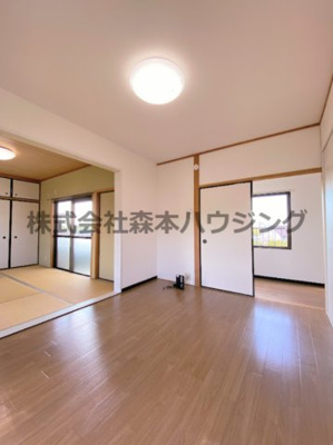 【洋室】 | 　私市ロイヤルマンション | 使い勝手のいい洋室です