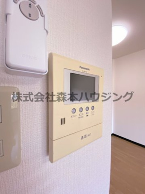 【セキュリティ】 | 　私市ロイヤルマンション | TVモニターフォンで安心です