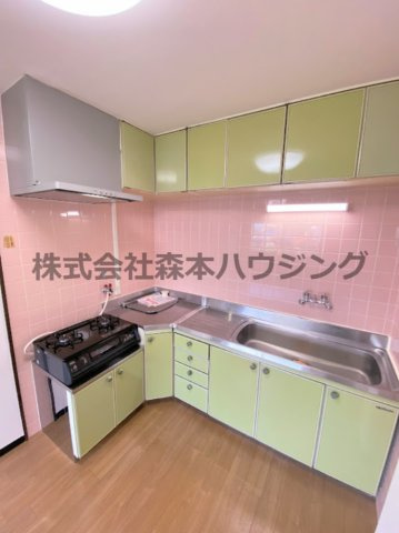 【キッチン】 | 　私市ロイヤルマンション | キッチンでお料理をお楽しみください