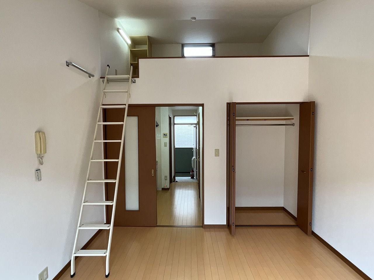 ベラミ唐原の居間・リビング