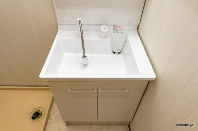 ウインドコートの洗面所|洗面・脱衣　シャンプードレッサー付き。