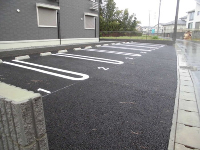 【駐車場】 | ウエスト レジデンス | 駐車場