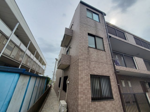 習志野市鷺沼台４丁目の賃貸マンションの外観