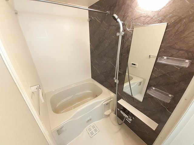 グランド・メゾン東根　参番館の浴室|バス