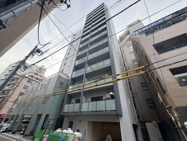 クレストコート上野の外観